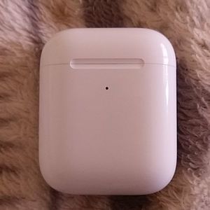 Airpods (Used once)
